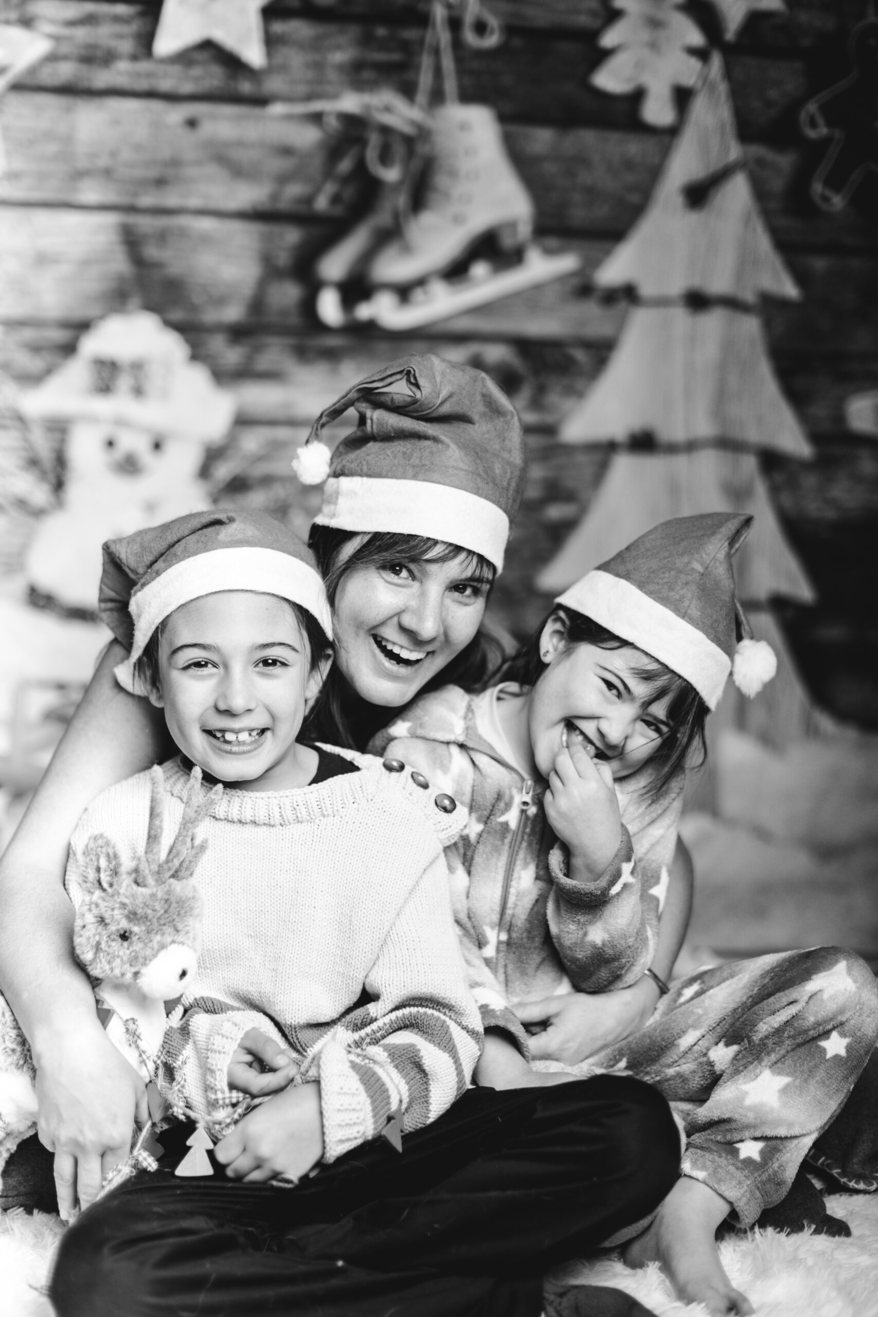 photo famille Noel maman fille garçon 1
